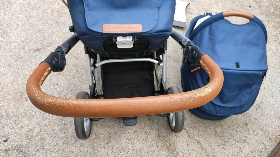 Kinderwagen komplett von Mutsy mit viel Zubehör in Oestrich-Winkel