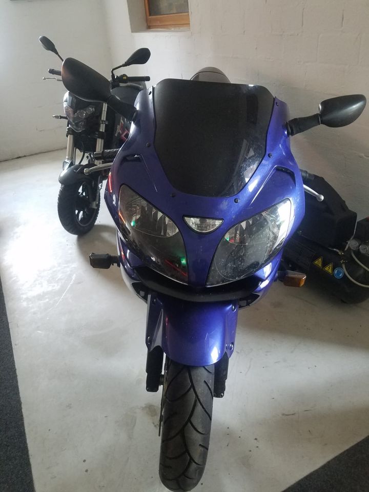 Kawasaki ZX9R 15300km in Schalkholz