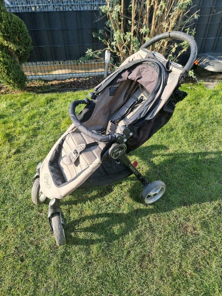 Baby Jogger City Mini Dunkelbraun & Schwarz Kinderwagen Buggy in Schifferstadt