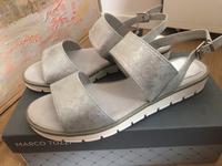 Damen Sandalen, Silber Gr 40 neu original verpackt Hessen - Gernsheim  Vorschau