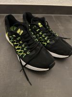 Nike Laufschuhe Sneaker Trainingsschuhe Niedersachsen - Cuxhaven Vorschau