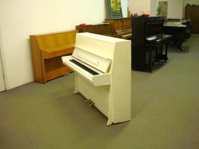 Klaviere, Flügel Gebraucht, Marken-Pianos in allen Preisklassen in Berlin