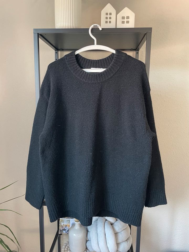 Edited Oversize Pullover schwarz Gr. 38 in Aue