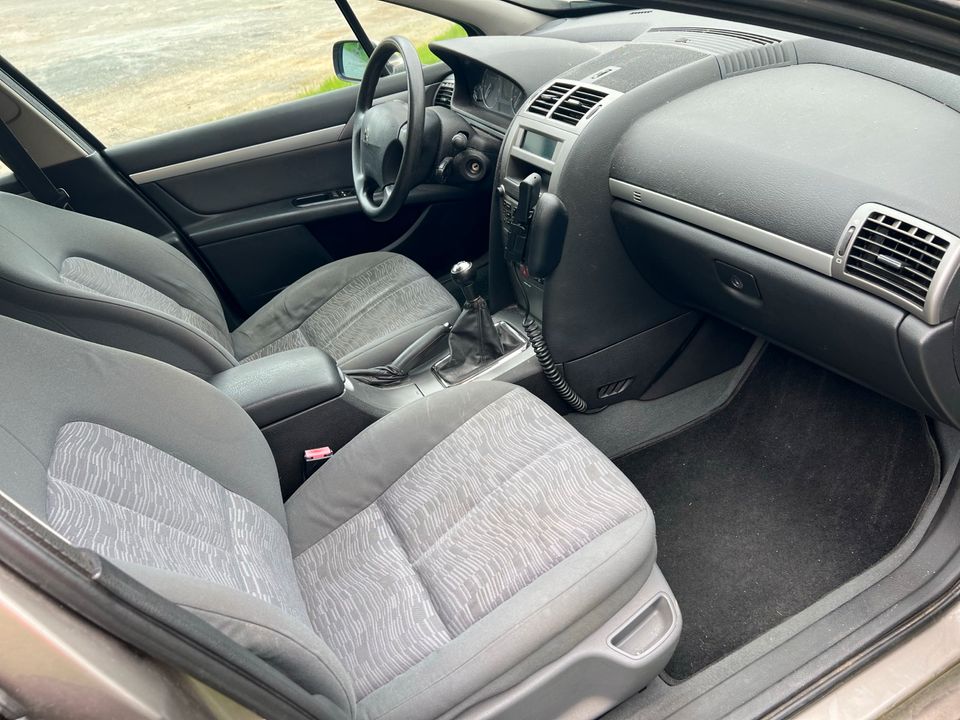 Peugeot 407 TÜV NEU 1.8 Klima 2te Hand in Salzgitter