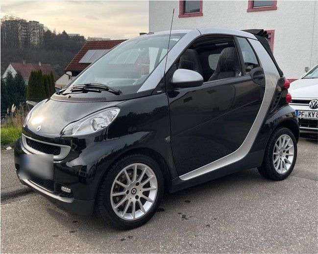 Smart Fortwo 451 Cabrio 84PS SHZ schwarz BJ09 TÜV 12/25 Navi in Eisingen