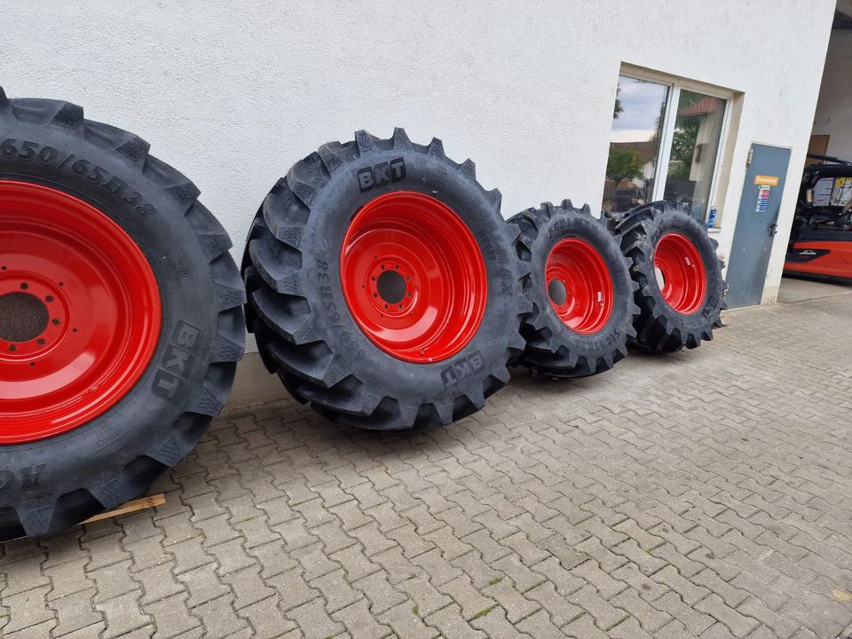 650/65R38 540/65R28 BKT Agrimax RT657 Fendt 500 516 Vario in Aldersbach