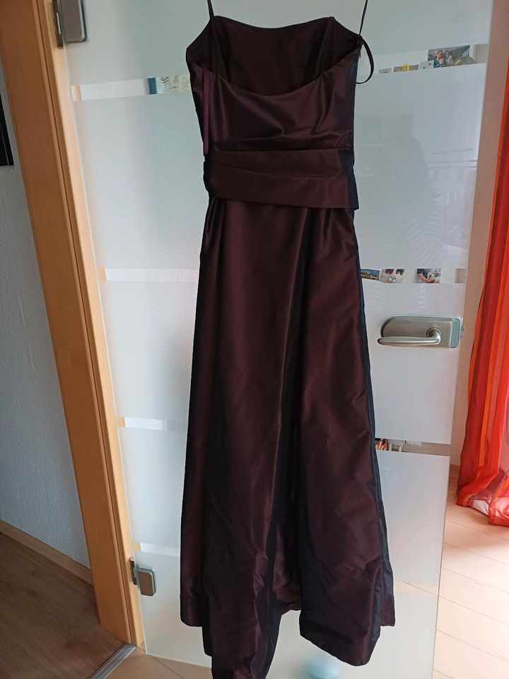 Abiballkleid/ Abendkleid Größe 34 von Vera Mont in Burgdorf