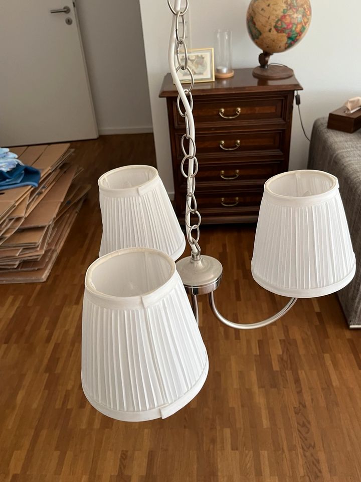 IKEA Lampe mit drei Lichtern in Düsseldorf