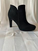 Plateau Stiefeletten High Heels schwarz 39 Top Zustand!! Düsseldorf - Angermund Vorschau