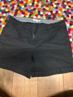 Kurze dunkelblau schwarze Hose Shorts Boden 40 Hessen - Hofheim am Taunus Vorschau