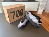Adidas Yeezy 700 MNVN Geode Größe 46 US 12 NEU OVP Baden-Württemberg - Böbingen an der Rems Vorschau