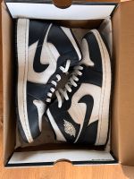 Nike Jordan 1 MID, Gr. 44, Weiß/Obsidian/Metallic Gold Thüringen - Bad Frankenhausen/Kyffhäuser Vorschau