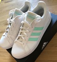 Adidas Schuhe 38 weiß/mint Brandenburg - Ludwigsfelde Vorschau