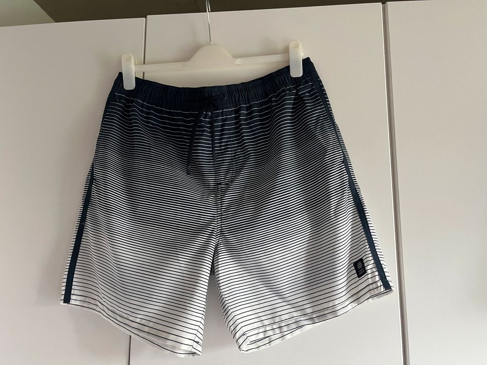 Men Swim Shorts L (9€ in Aachen