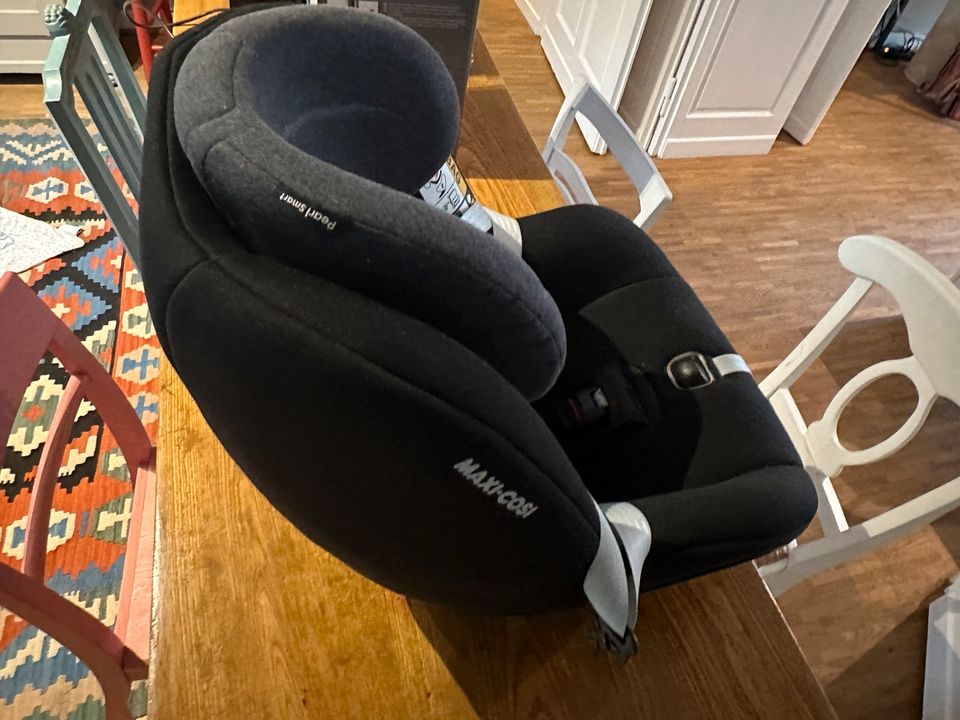 Maxi-Cosi Pearl Smart Kindersitz für Isofix Basis Unfallfrei in Düsseldorf