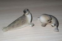 2 Seehunde Robben Figuren maritime Deko Tiere 8 cm 7,5 cm Bayern - Issigau Vorschau