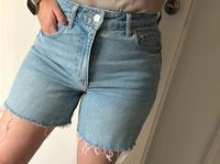 H&M Shorts Jeansshorts 36 Neu Jeans kurze Hose Nordrhein-Westfalen - Langenfeld Vorschau