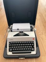 Olympia Schreibmaschine mit Koffer Schleswig-Holstein - Norderstedt Vorschau