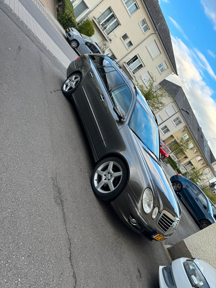Mercedes E320 CDI in Trier