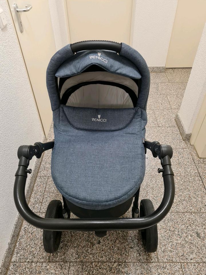 Kinderwagen von Venicci in München