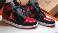 NEU Nike Jordan 1 Retro High Patent Bred in 42,5 Mecklenburg-Vorpommern - Wiepkenhagen Vorschau