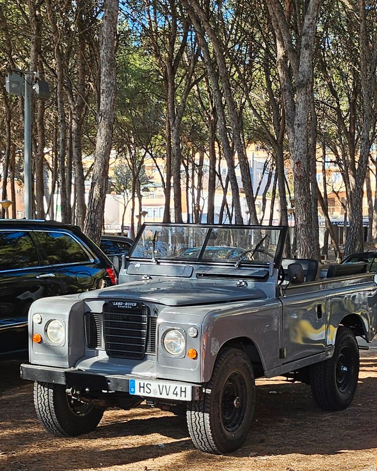 TOP Land Rover Santana, Zustand 2+ (neu restauriert) 1977 in Heinsberg