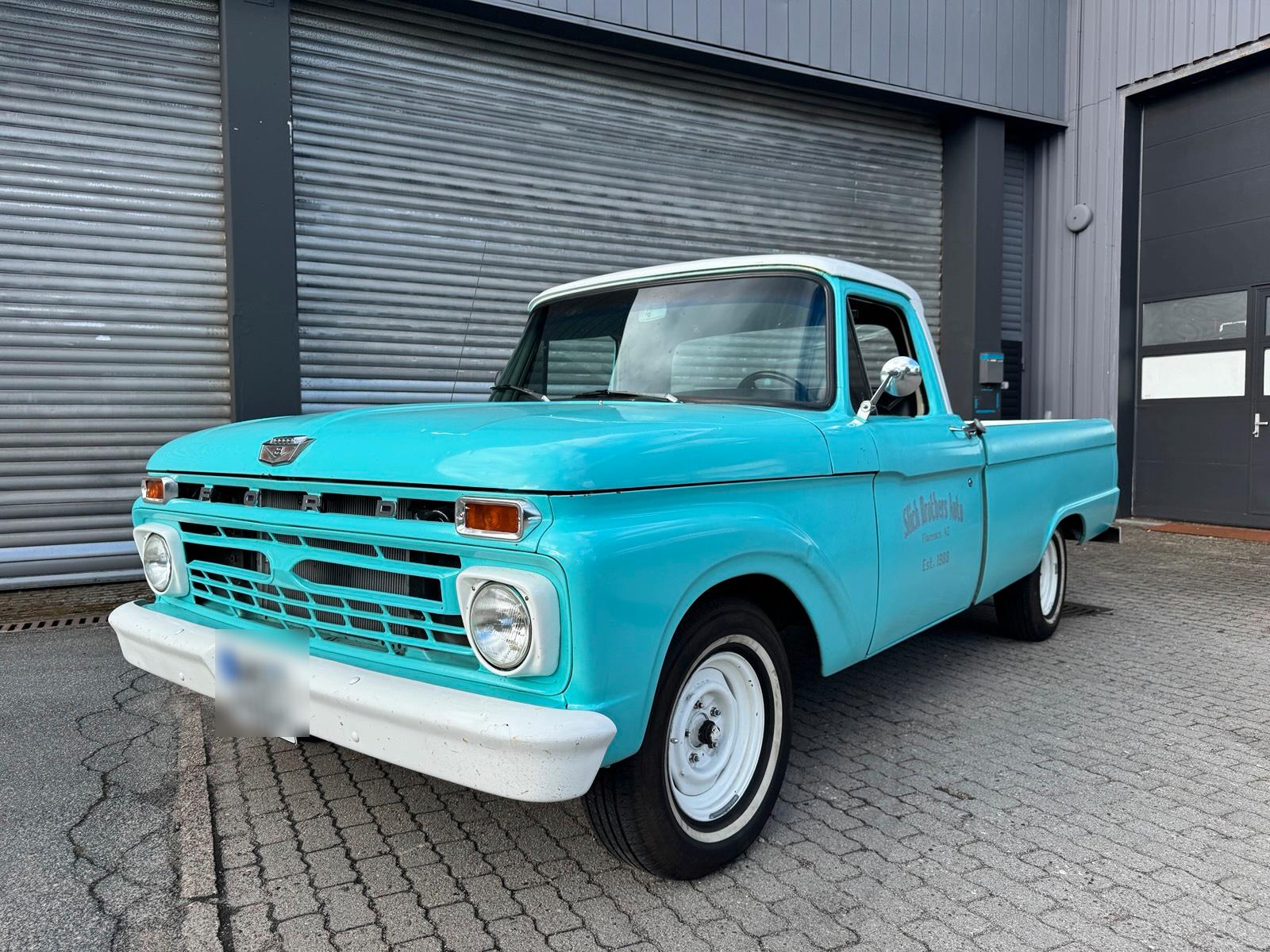 Abbildung des Autos FORD F 100 , TÜV und H T…