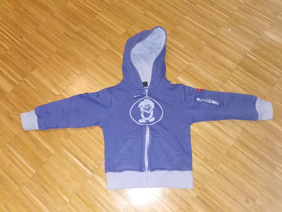 Trollkids Hoodie Jacke Sweatjacke 116 in Weil am Rhein