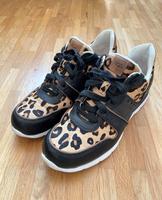Wie NEU UGG Deaven Calf Hair Leo Sneaker 38 Leopard Print Leder Neuhausen-Nymphenburg - Neuhausen Vorschau
