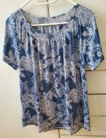 Carmenbluse Carmenshirt Paisley jeansblau weiß Gr.M Neuwertig Brandenburg - Beeskow Vorschau