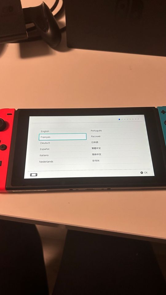 Nintendo Switch - rot/blau in Kitzscher