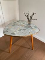 zauberhafter original 50er Jahre Glas Mosaik coffee table München - Thalk.Obersendl.-Forsten-Fürstenr.-Solln Vorschau