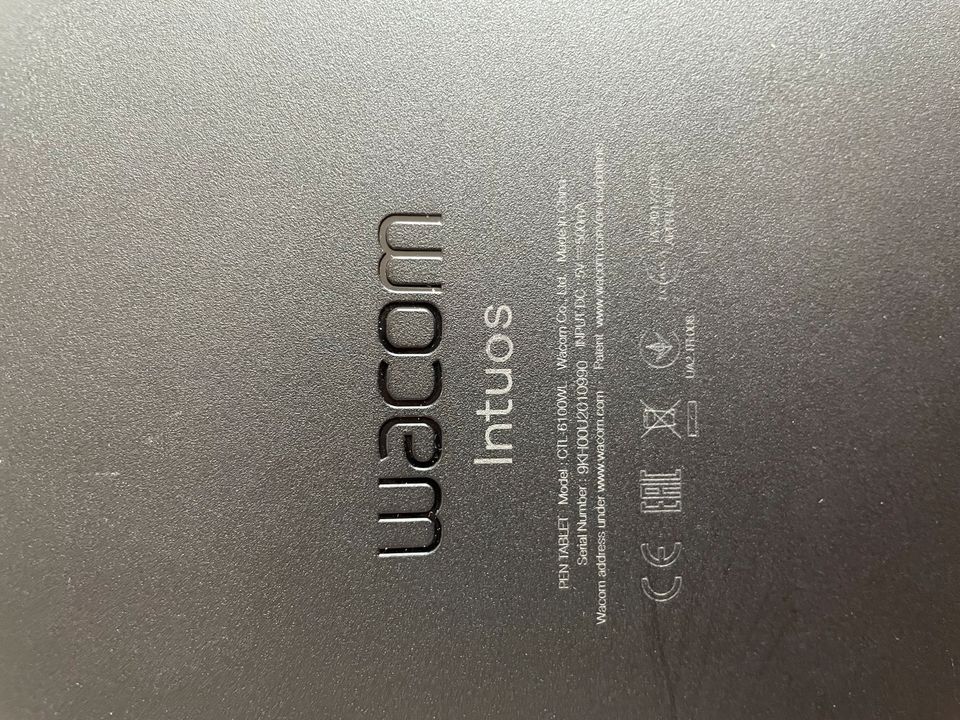 wacom intuos Grafiktablett mit Bluetooth in Norderstedt