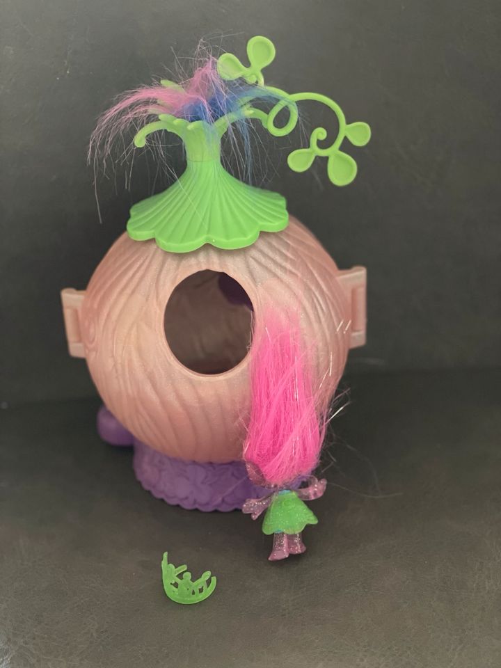 Trolls Blüte mit Poppy Krönungssaal Hasbro in Schwerte