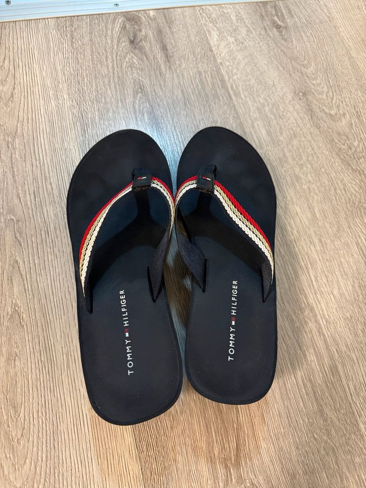 Tommy Hilfiger Sandalen in Karlsruhe