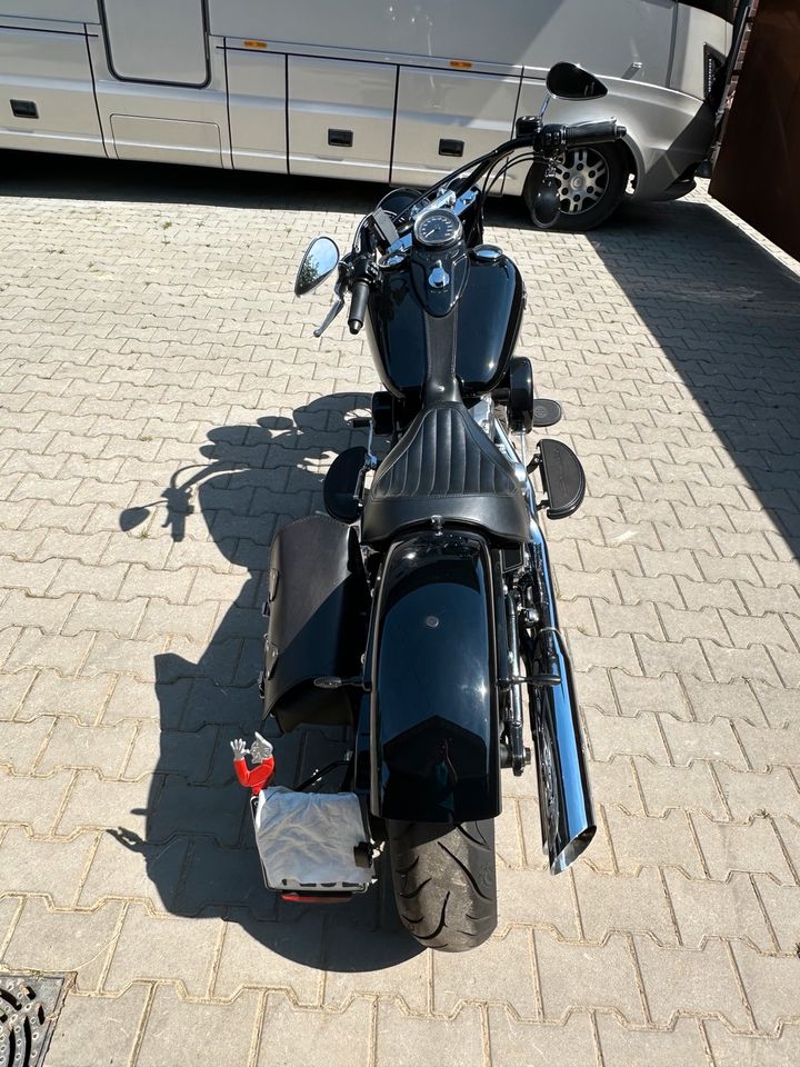 Harley Davidson Softail Slim 103 in Düsseldorf