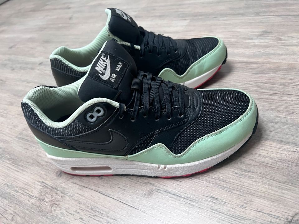 Nike Air Max 1 FB Yeezy US 8 / Größe 41 in Neuss