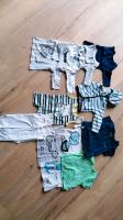 Verschiedene Kleinkinder Kleidung, Shirts, Hosen und Einteiler Wuppertal - Cronenberg Vorschau