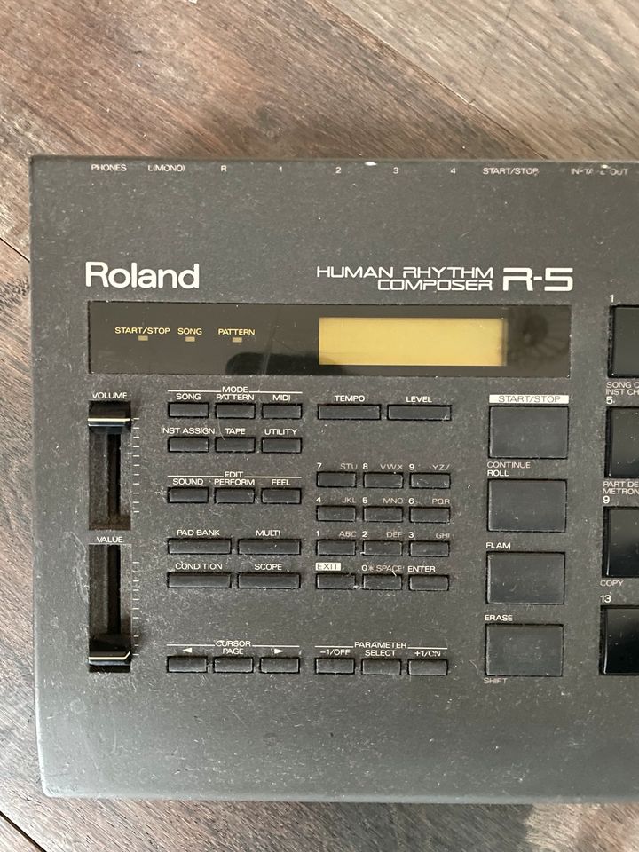 Roland R-5 Human Rhythm Composer in Emden