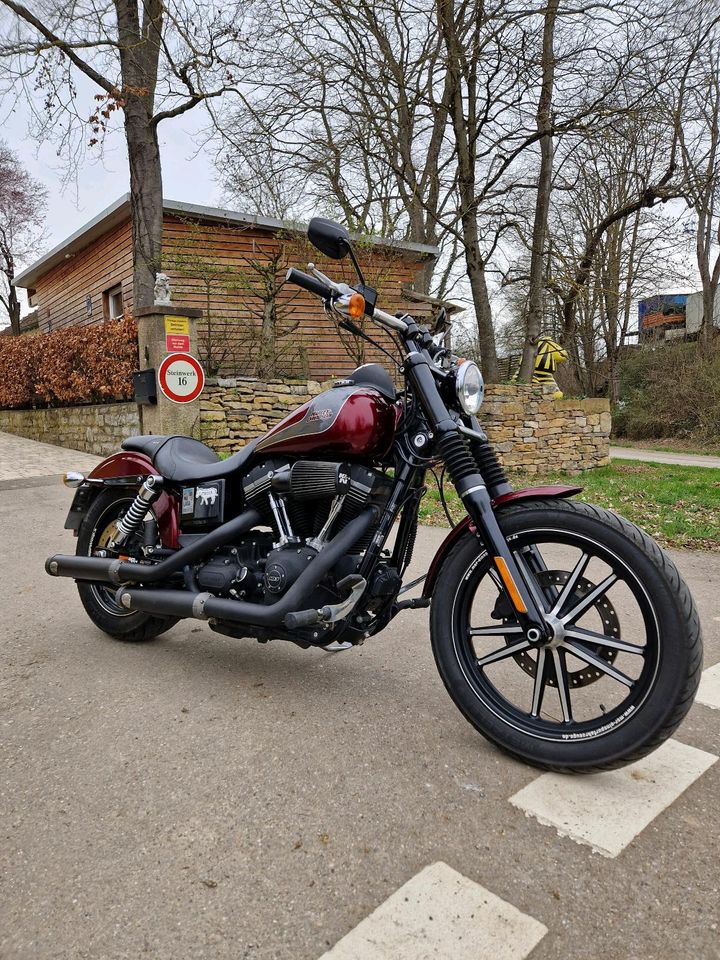 Harley Davidson Dyna Street Bob Special in Vaihingen an der Enz