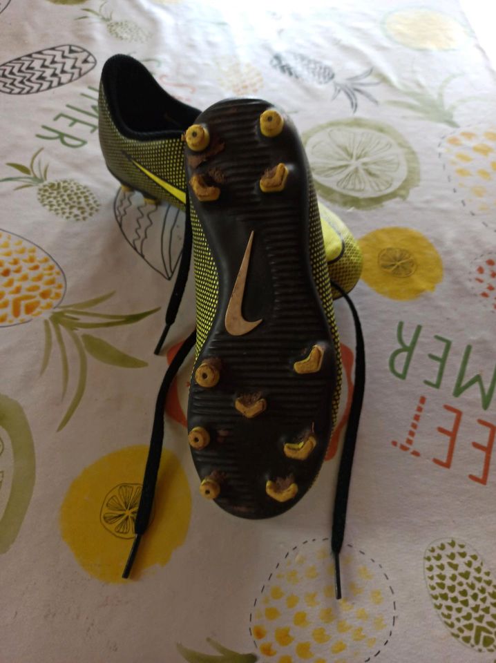 Fussball Schuhe, Stollenschuh nike in Ostercappeln