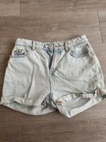 3 verschiedene Damen Jeansshorts Niedersachsen - Fredenbeck Vorschau