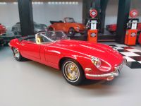 Jaguar E-Type Roadster von Road Signature 1:18 Niedersachsen - Bad Zwischenahn Vorschau