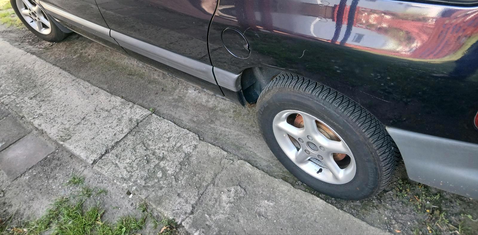 Abbildung des Autos chrysler Voyager 3.3L mi…