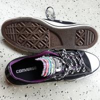 Original Chuck Taylor All Star Classic schwarz mit bunten Laschen Bremen-Mitte - Ostertor Vorschau