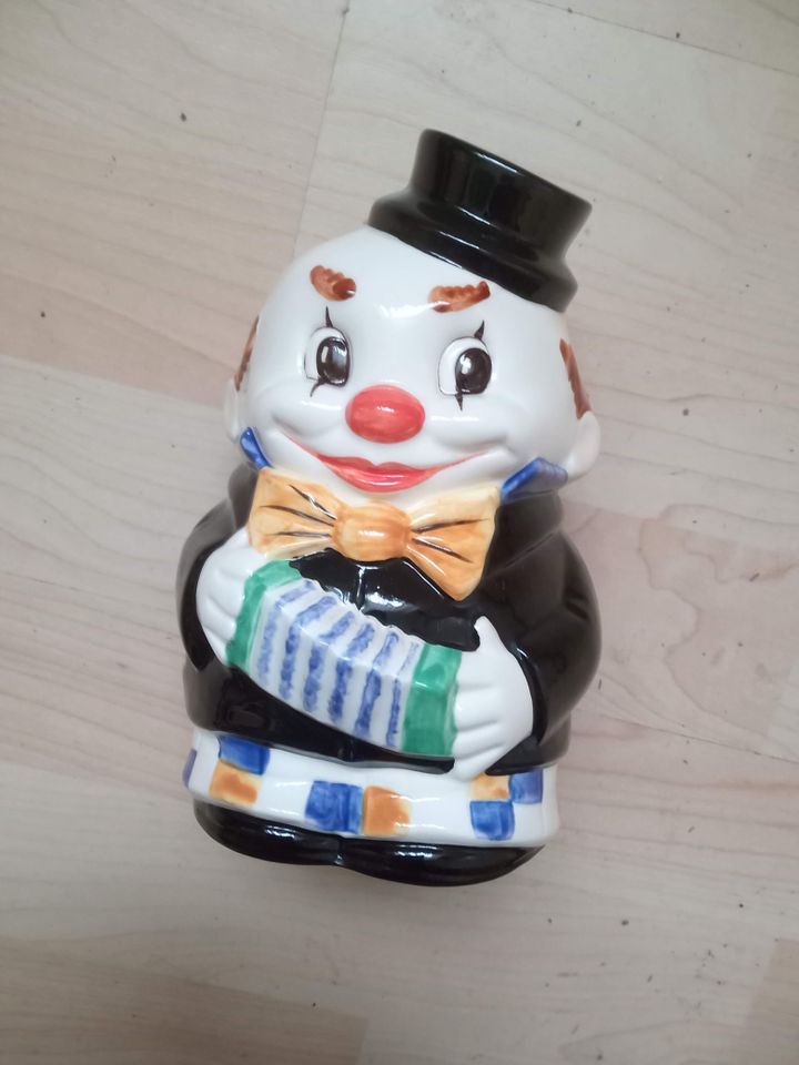 Porzellan Spardose Goebel Clown mit Akkordeon 16cm in Geislingen