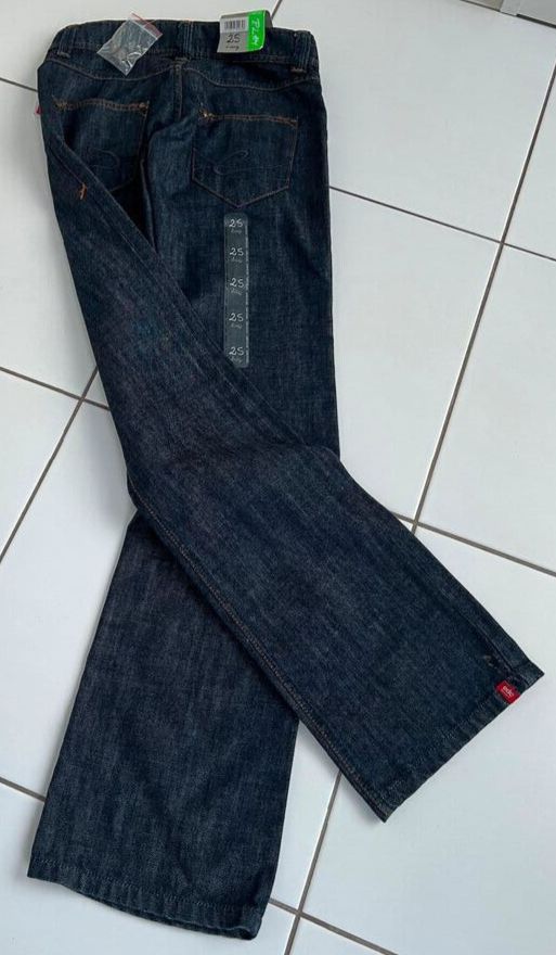 OVP ESPRIT EDC Jeans Hose PLAY Denim 25 long Five-Pocket Bootcut in Stuttgart