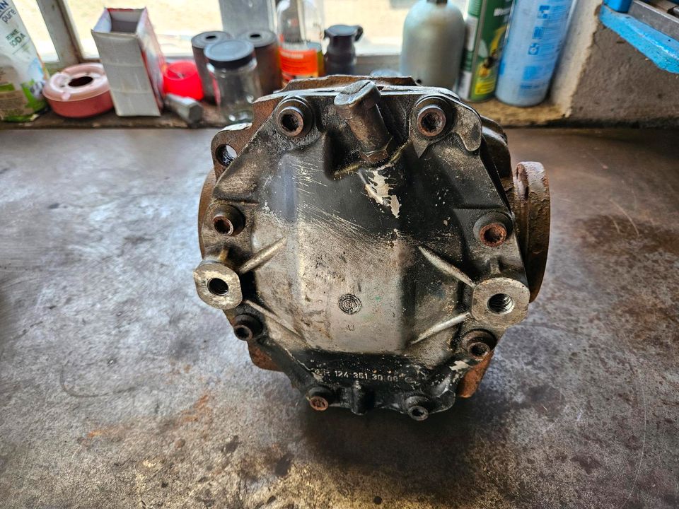 Mercedes Benz Differential 1243510505 W202 in Neunkirchen a. Brand