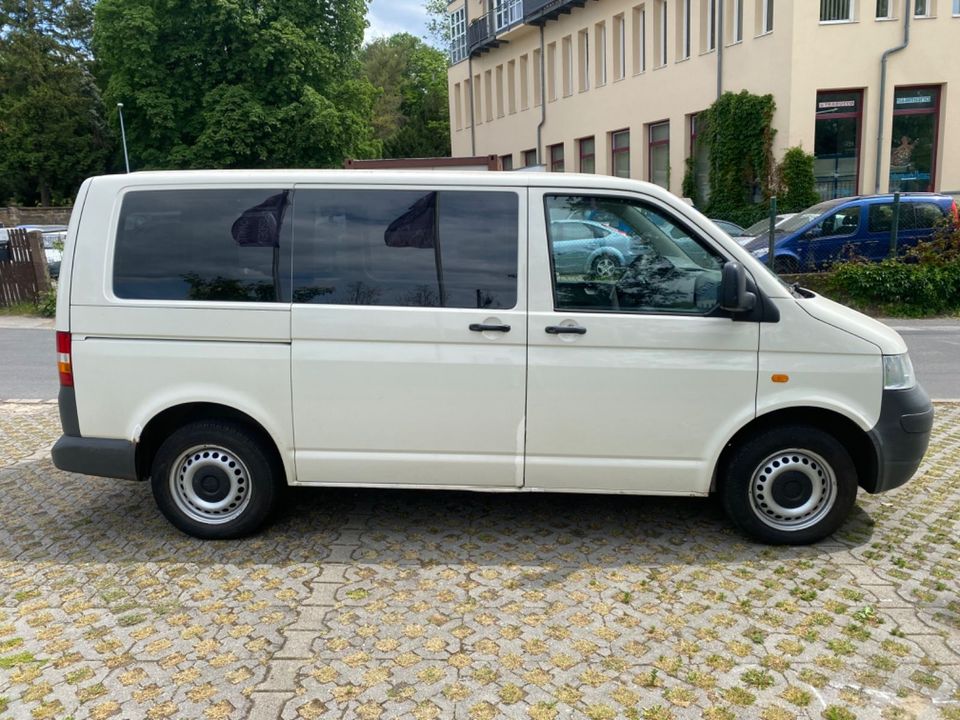 Volkswagen T5 Transporter  1.9 Klima 9 Sitze in Dresden