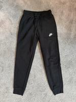 Nike Jogginghose Schwarz XS Neu Bayern - Bergrheinfeld Vorschau